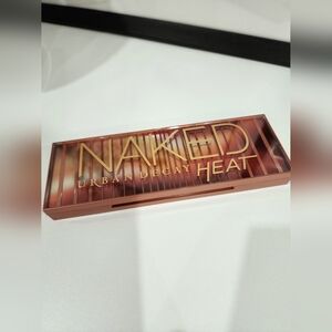 NEW Urban Decay Naked Heat eyeshadow Palette